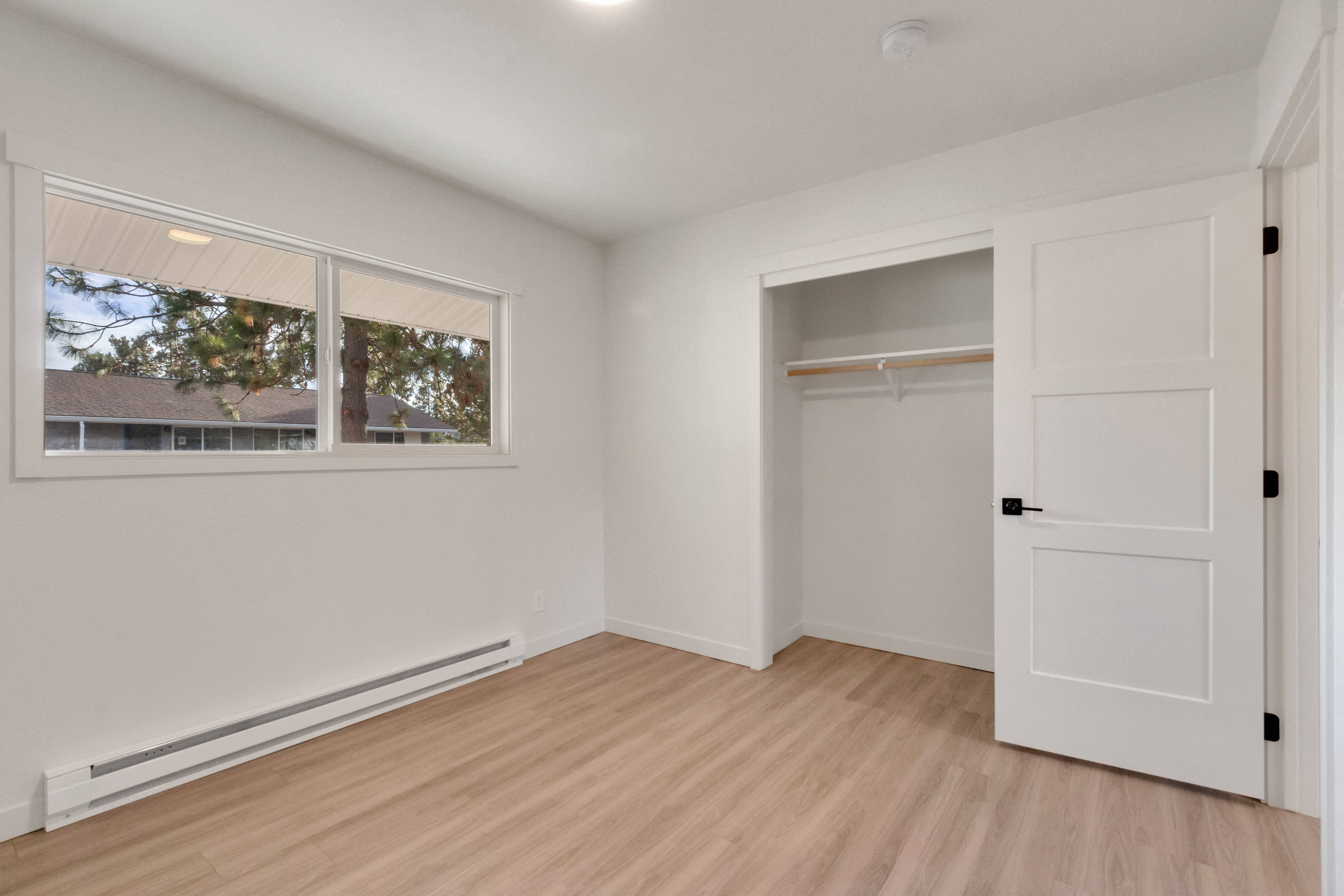 Timber Place By The Lake